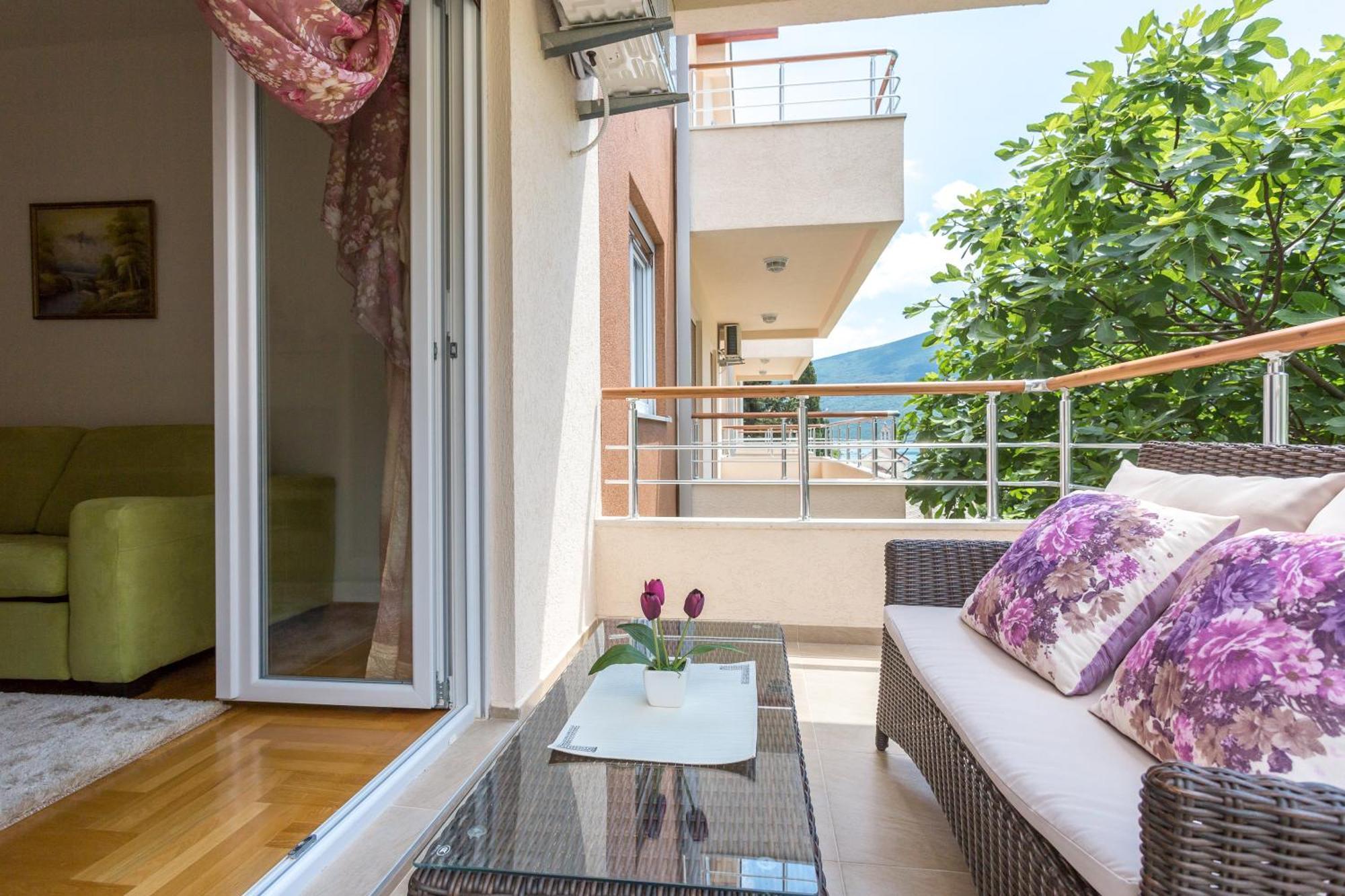 הרצג-נובי Apartments Rivijera מראה חיצוני תמונה